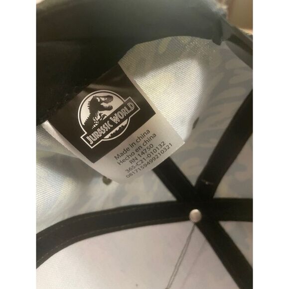 Jurassic World Snapback Hat Camouflage Hat NWT Adjustable Jurassic Park‎ - Picture 8 of 8